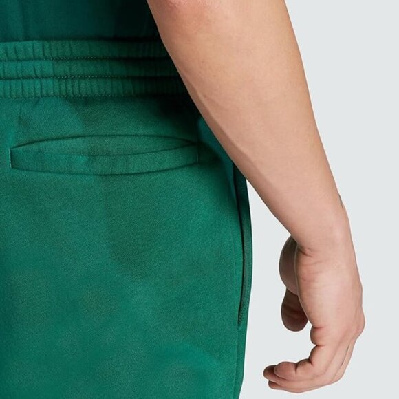 NWT adidas Men's Essentials Fleece Regular Tapered Pants, collegiate green - Picture 4 of 9